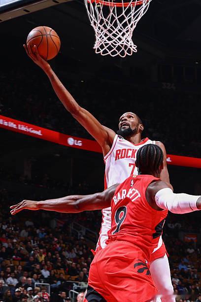 开赛四场以来，火箭队场均命中28.3次罚球，高居联盟榜首，同时罚球命中率（81.