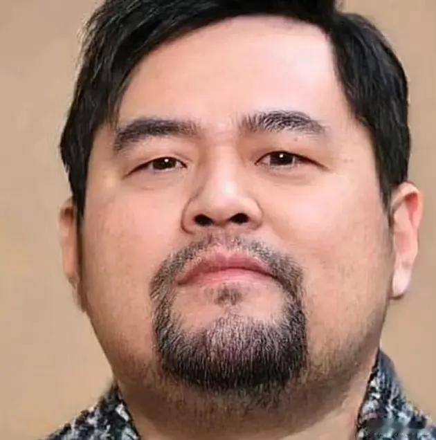 听说在模仿周杰伦的比赛中，周杰伦得了第二[哆啦A梦吃惊][哆啦A梦吃惊]
