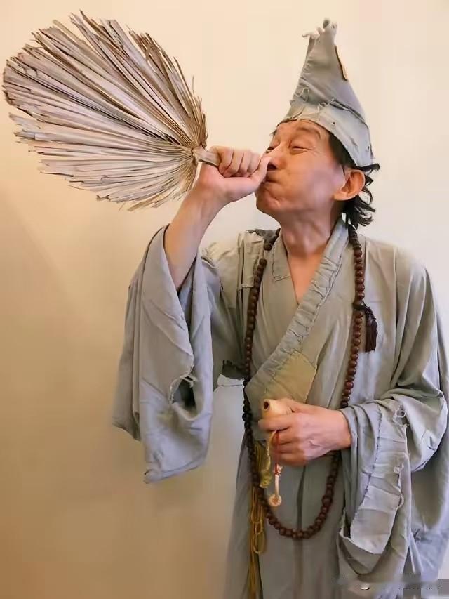 刚刚看到消息，游本昌先生在北京辞世，享年93岁。

很多人认识他，就是那部经典的