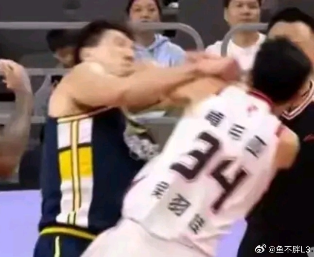 阿旺当年挥出的那一拳…在今日化作一道利刃，刺入了杜导胸膛广东男篮广东男篮vs江苏