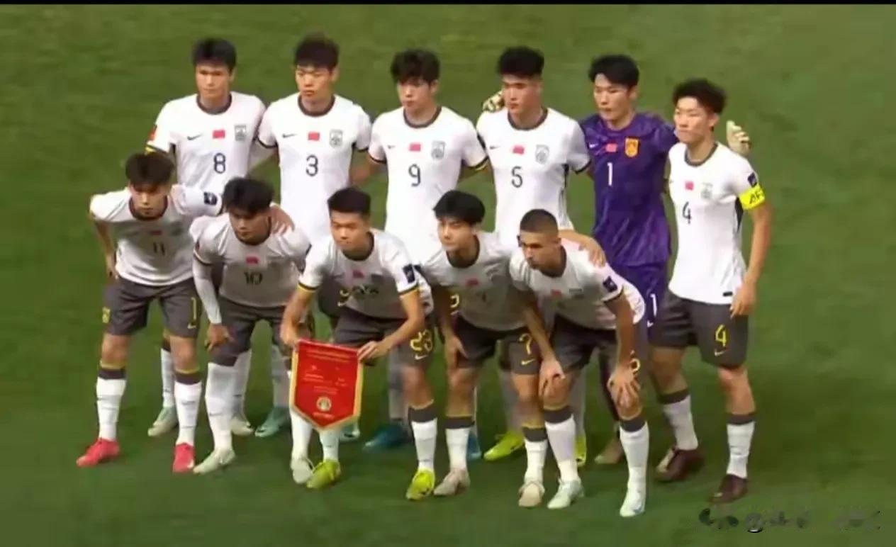 一场5-2大胜，让中国队提前1轮出线！4人皆破门：1人双响+1人传射

中国队在