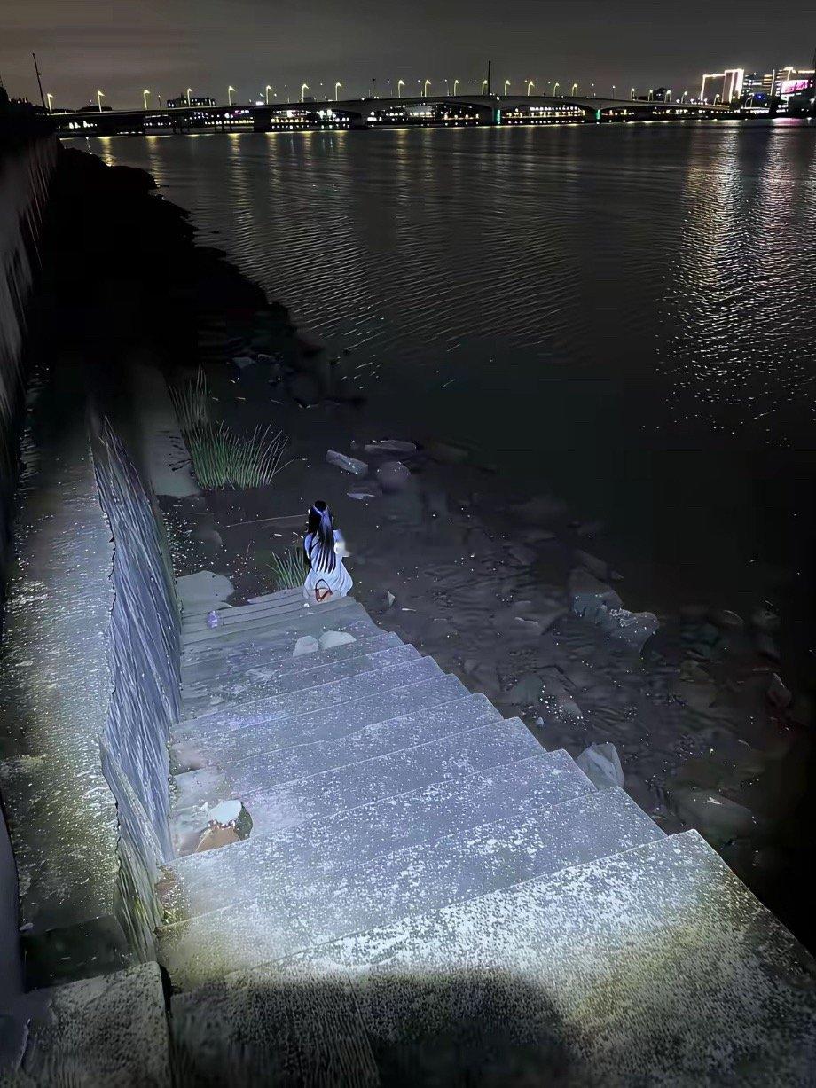 以后还敢夜钓吗？ 