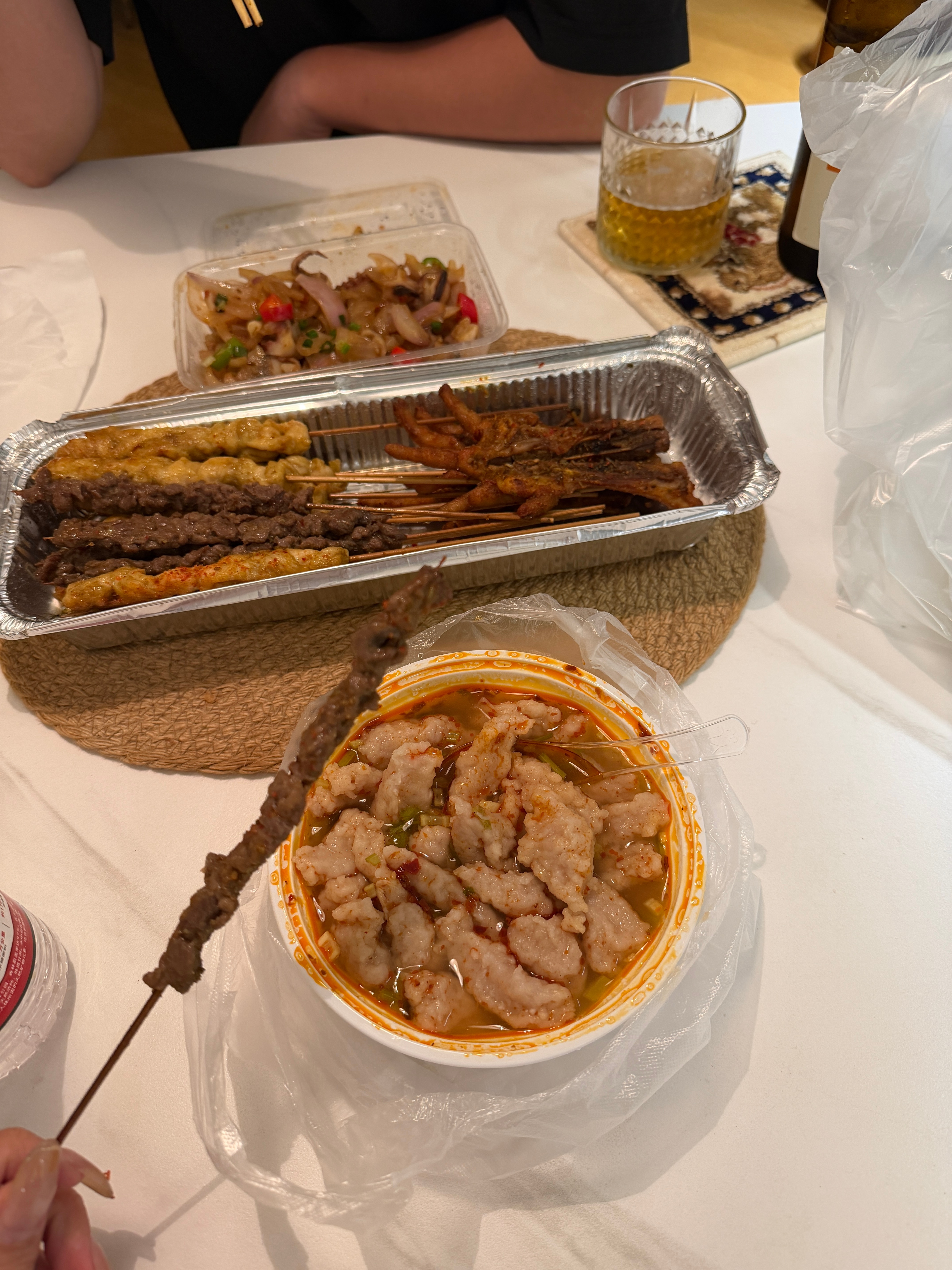 白天kuku健身吃白人饭一到晚上只想吃让人发胖的夜宵