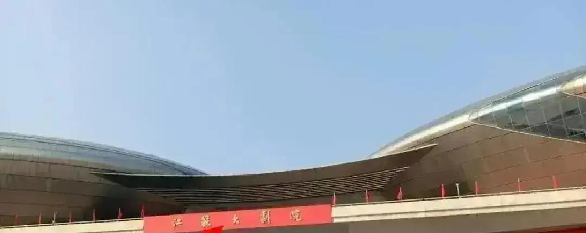 横店要慌！50亿砸出陕西平替
 
80块一天群演，秦王宫免租。剧组算盘一打，成本