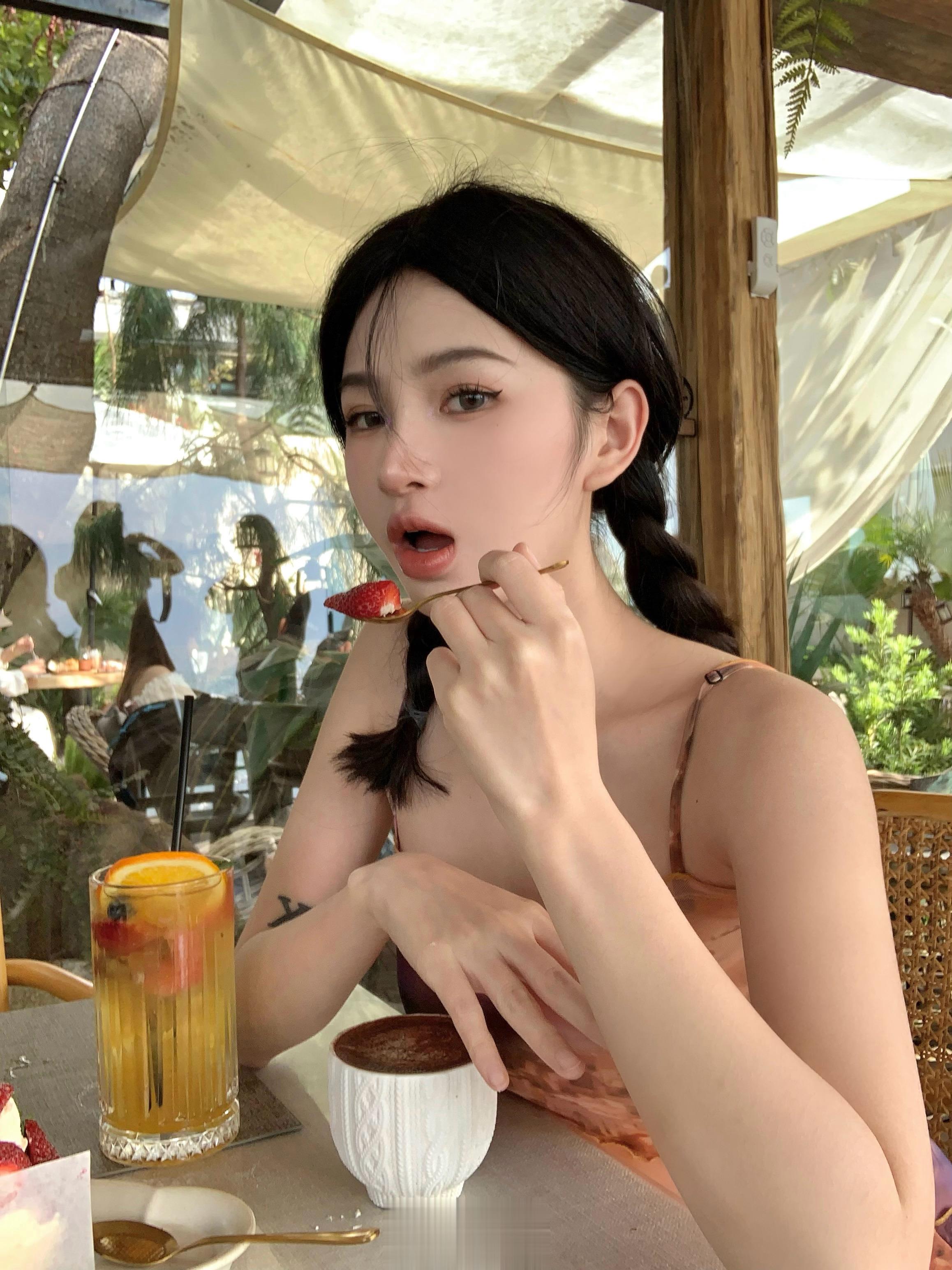 吃好喝好 🍓🍊🫐🍰☕️ ​​​