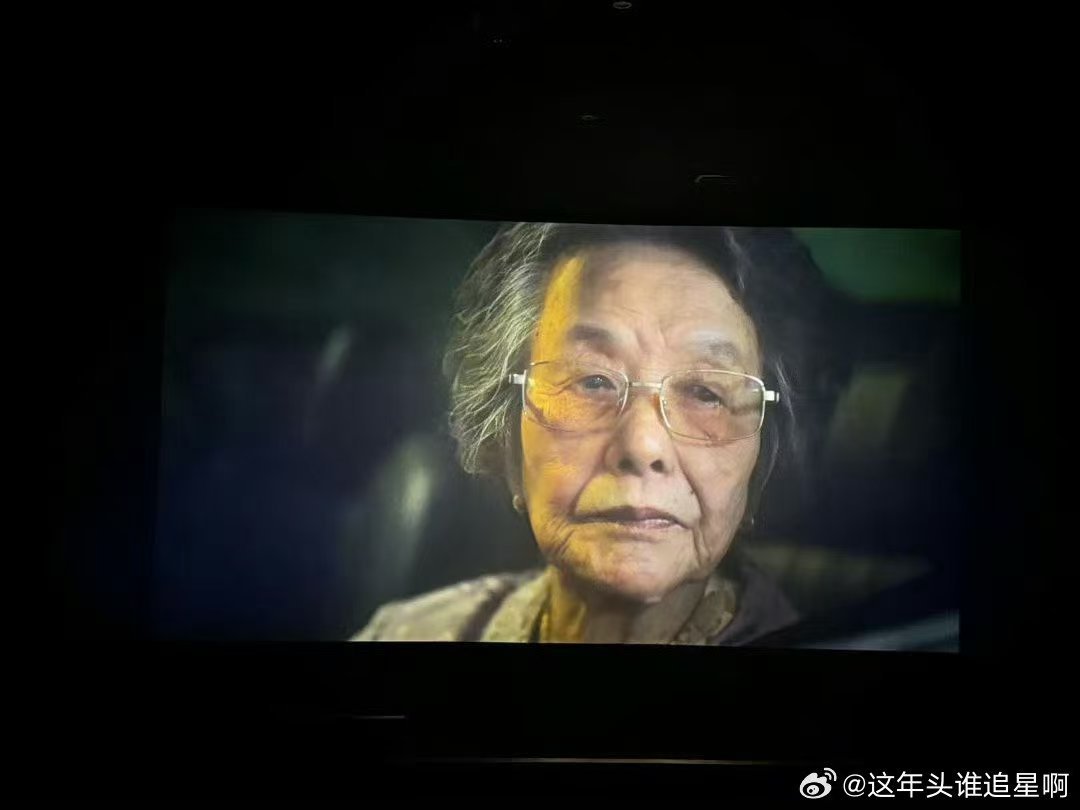 给阿嬷的情书侨批台词打磨东方含蓄美学的核心是什么？是台词不说满。"江海万里，心中