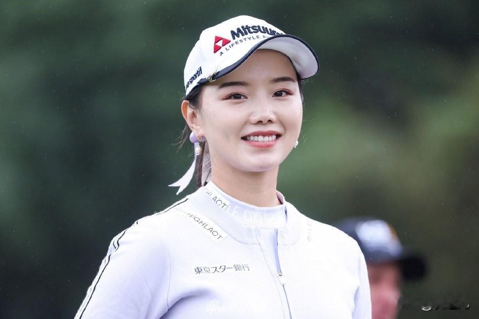 美女高尔夫--摄影师镜头下的2023
2024新年伊始，一起跟随摄影师刘壮的镜头