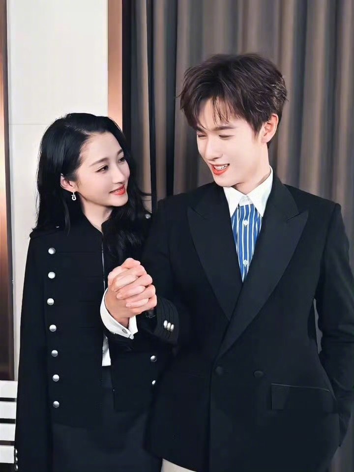 关晓彤李昀锐根本分不清是剧宣还是剧情关晓彤李昀锐剧宣还是剧情 关晓彤李昀锐的剧宣