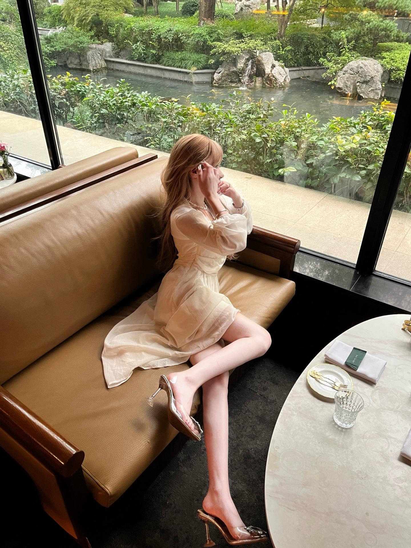 小猫的爱是抓痕和牙印 我的妻子也是