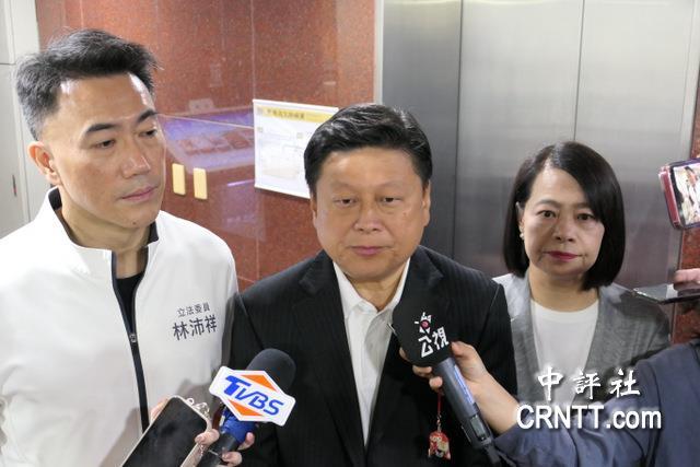 国民党调高军购预算？傅崐萁：和平的方法很多
台“立法院长”韩国瑜昨日就军购特别条