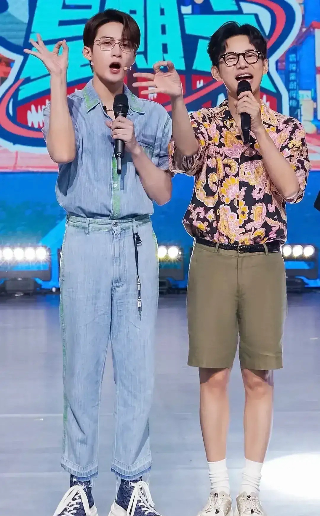 其实檀健次也不算太矮，只是圈里人都太高了，动辄180以上，平时镜头里看不出多高，