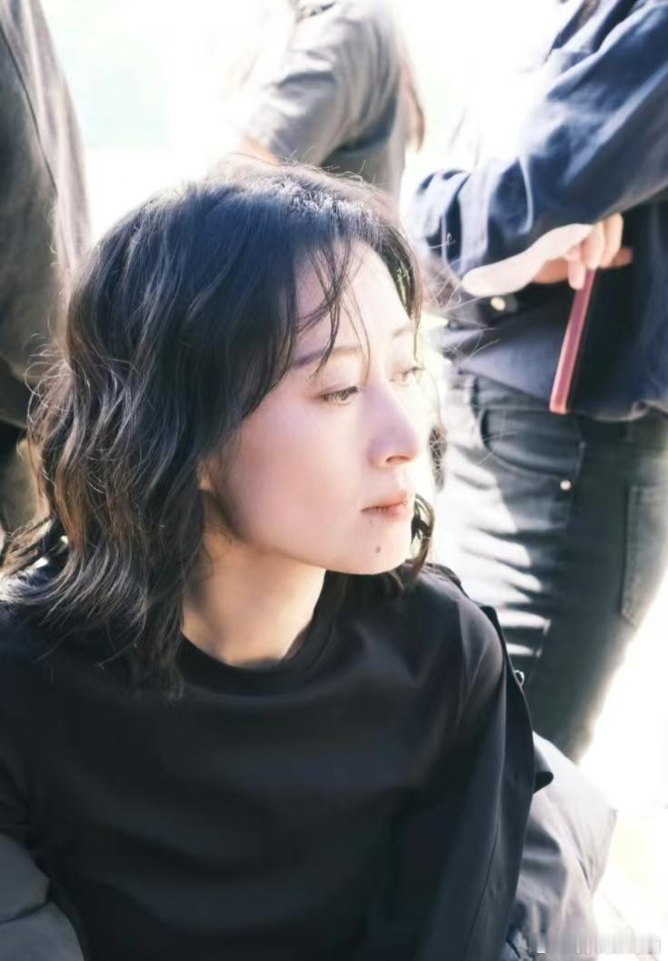 每个年龄层都想管刘敏涛叫妈刘敏涛在《怒水西流》里演的妈妈太让人动容了，演技自然流