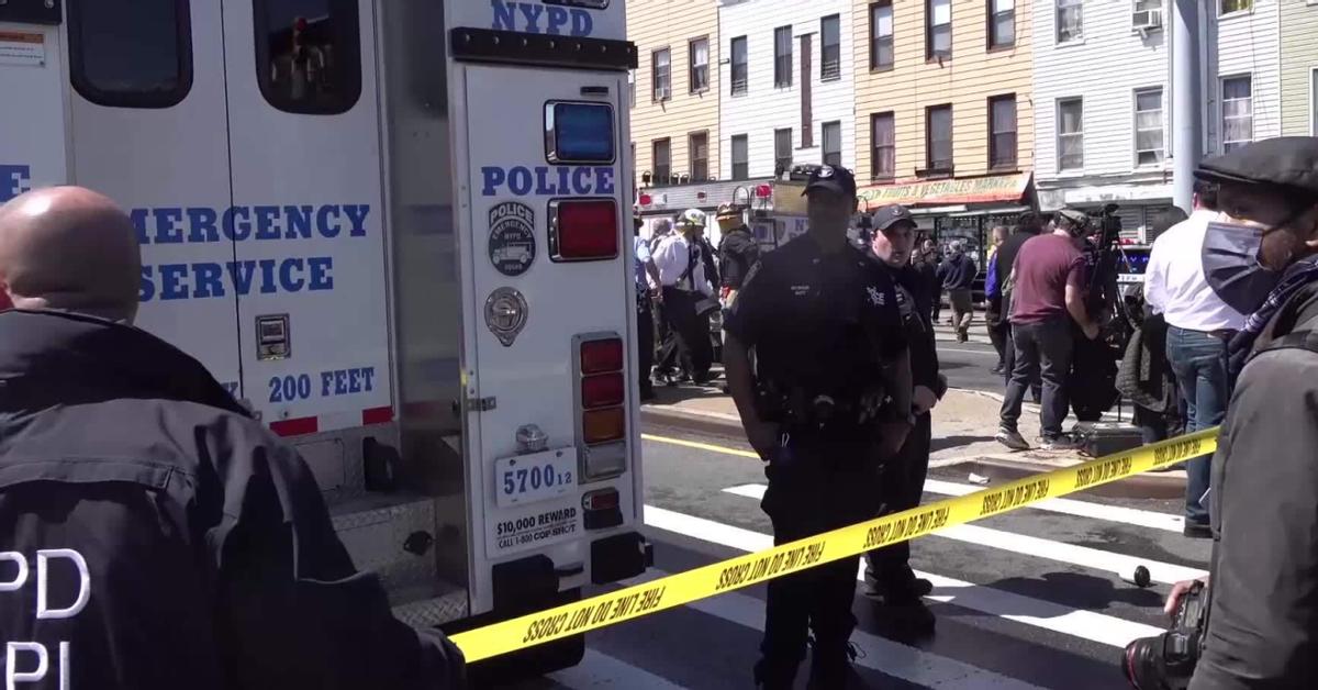 68:32!美最新投票结果出炉，特朗普坐不住了，ICE展开全美排查？现在的形势可