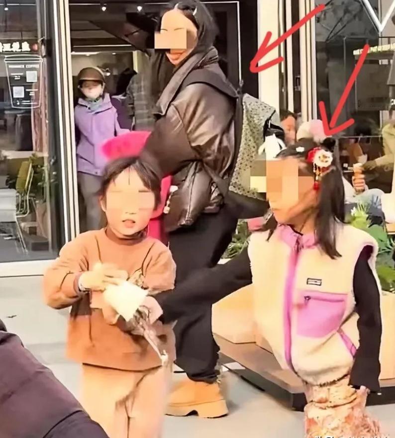 果然事教人，一教就会！浙江女孩被打翻水后续来了，肇事母女已道歉！她们不是知道自己