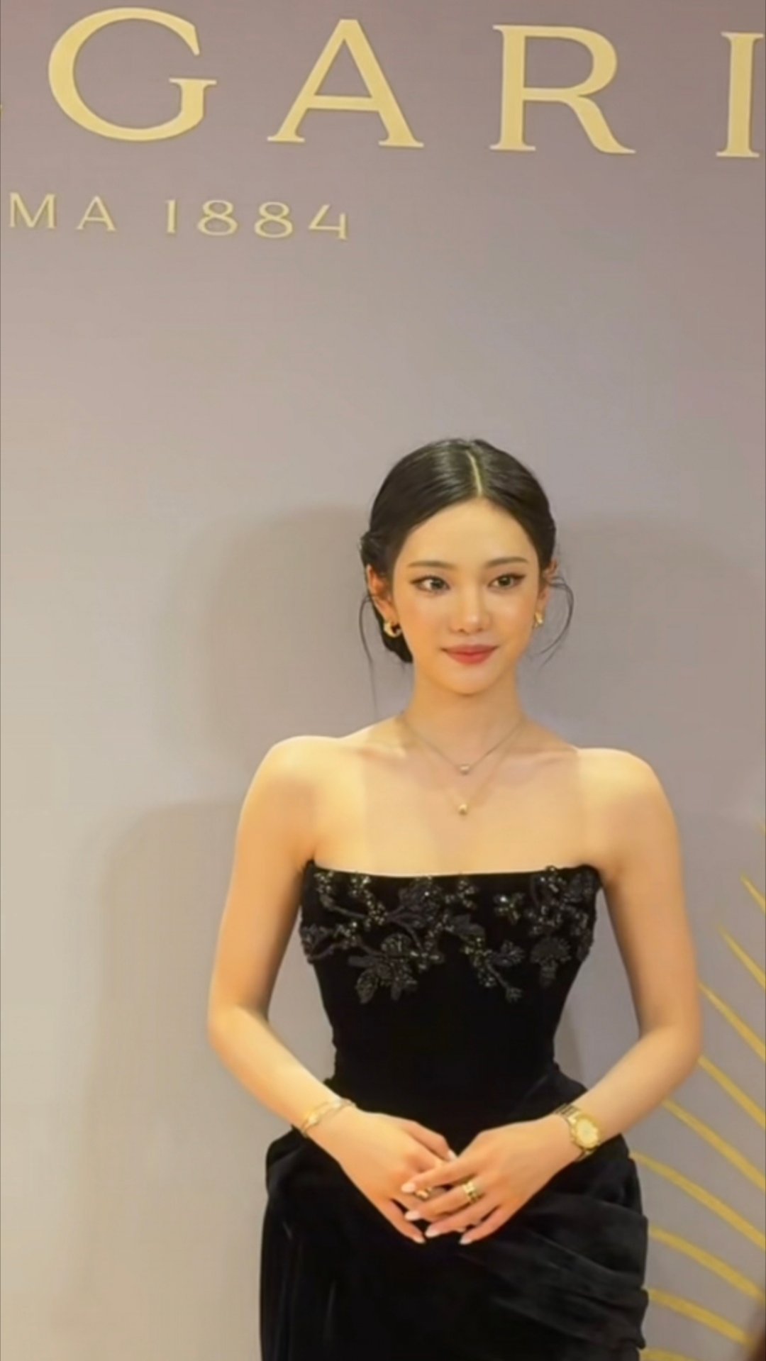 宁艺卓 宁宁深圳湾宝格丽活动身穿Elie Saab2025秋冬高定，Elie S