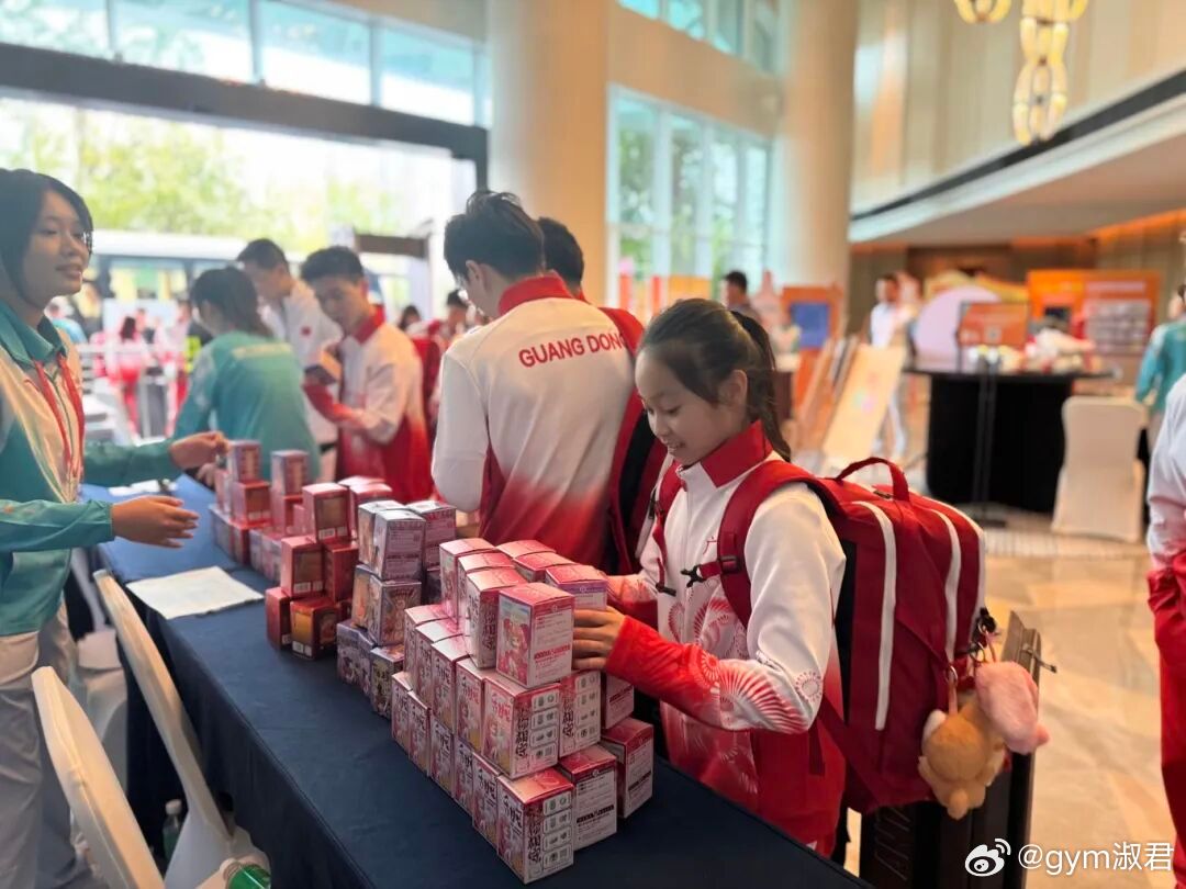 黄紫艺[超话] 活力大湾区，魅力新肇庆[doge]  ​​​