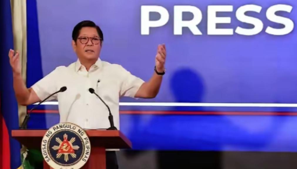 29日，菲总统府对外称，任何宣布中国大使馆官员为不受欢迎人士的举动，都将被视为最