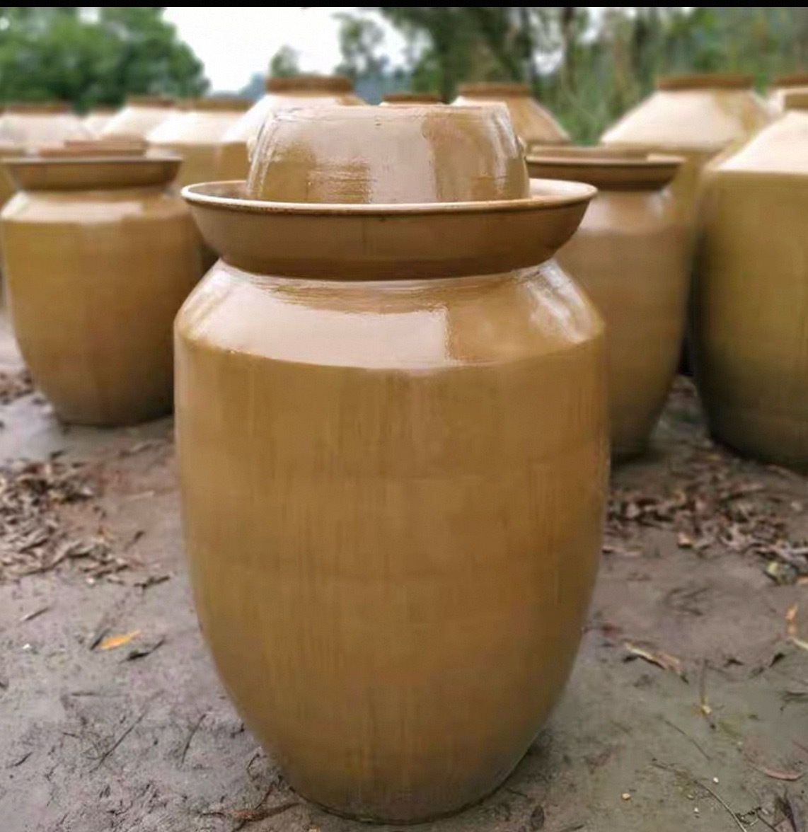 老坛酸菜已经塌无可塌了 袋装泡菜不好说，但川渝地区的小伙伴一般看到饭馆里有这种尺