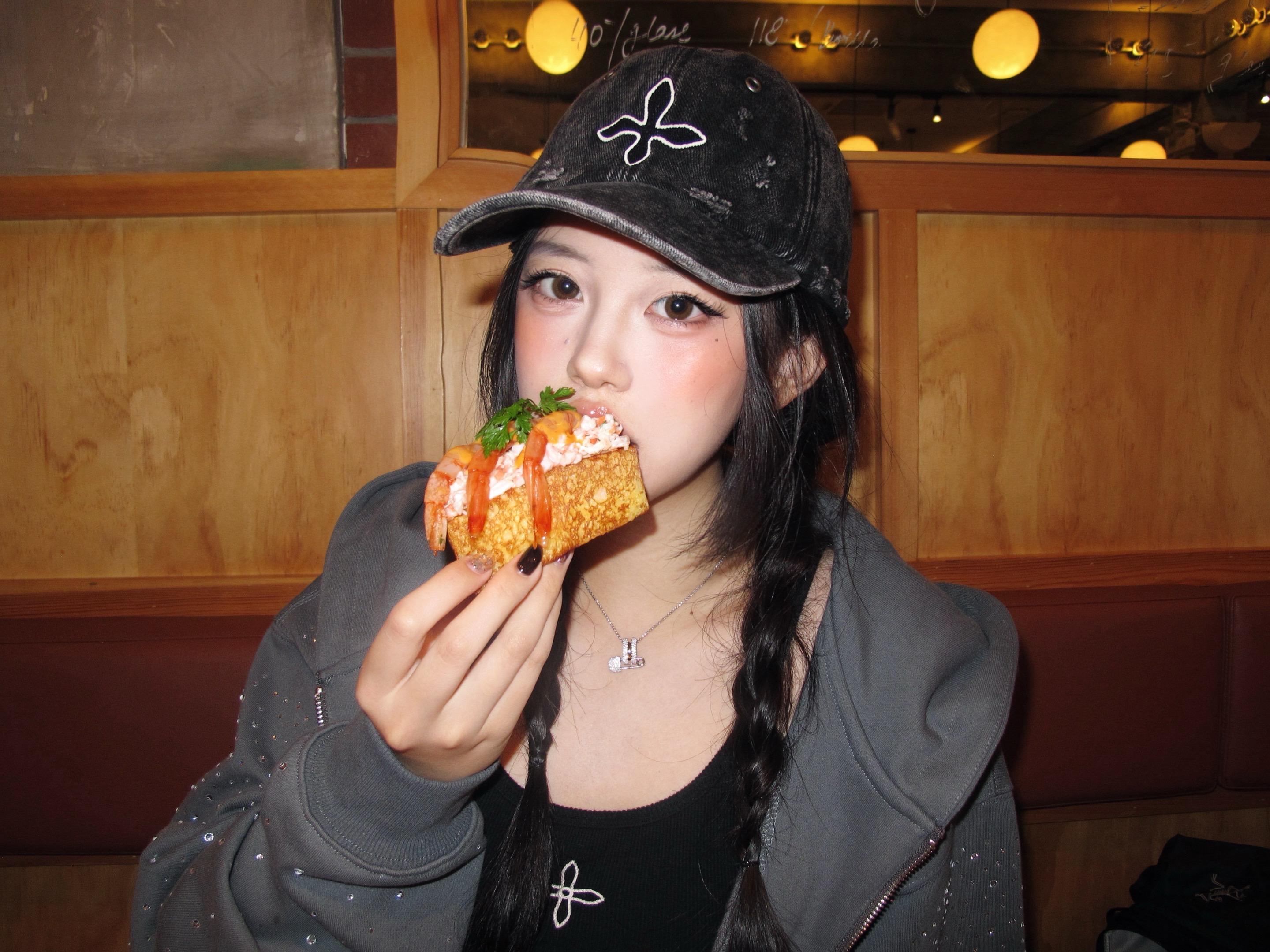 这个好好吃🤤。喜欢新美甲💅