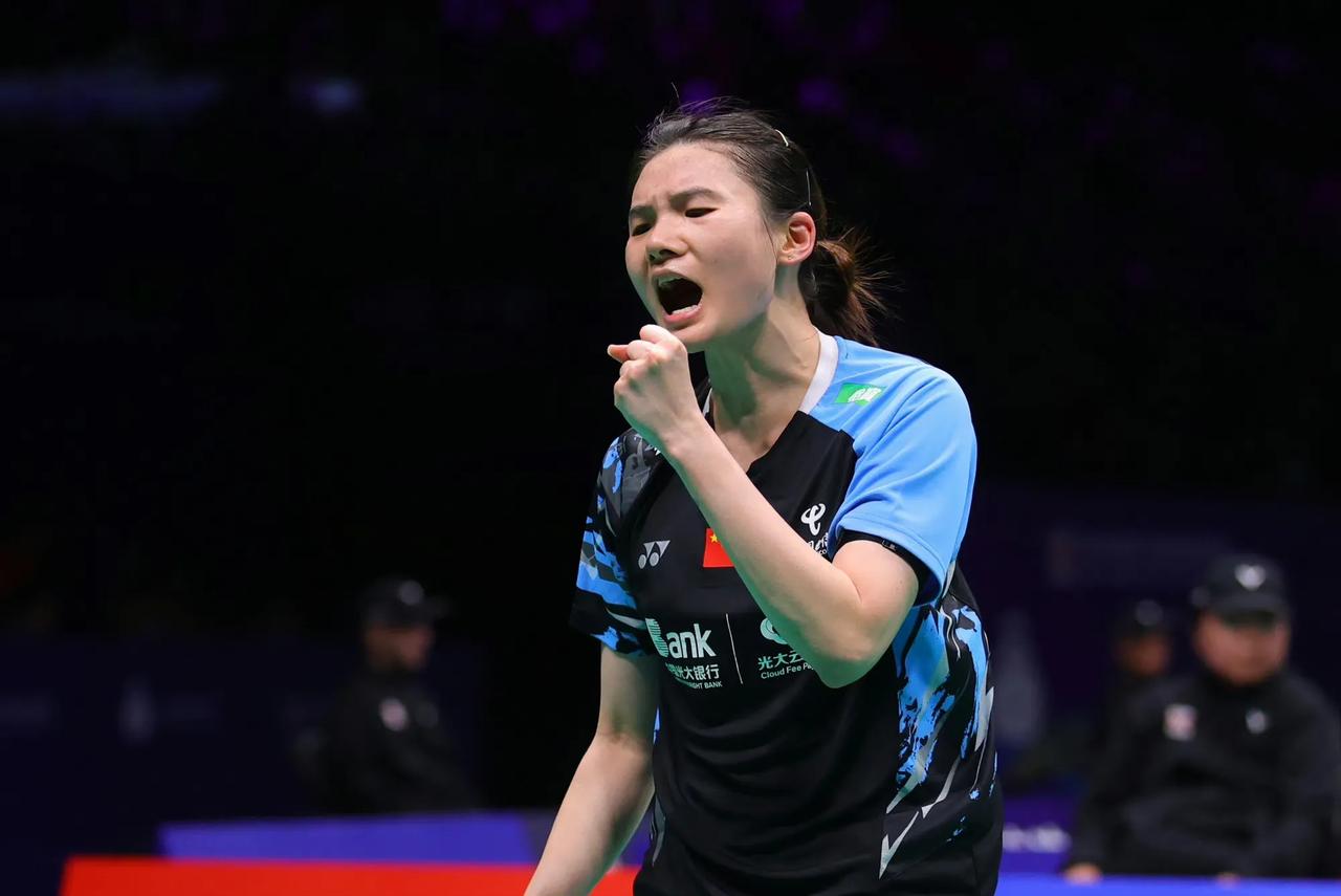 #2024亚锦赛# 国羽威武！韩悦 21-13、21-16两局拿下山口茜，目前女
