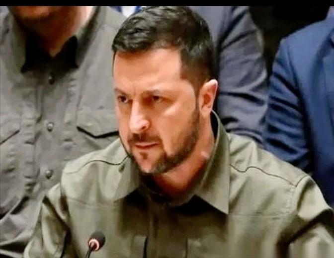 乌克兰现在才看明白！
谁是敌谁是友！
乌克兰打了三年的仗，才知道谁是真正的朋友，