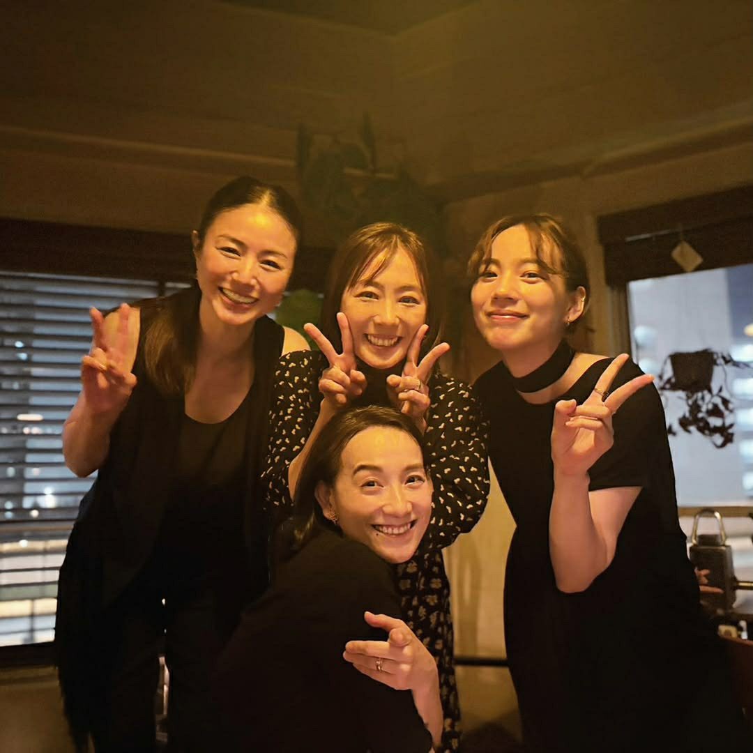 日娱新闻 篠原ともえ7月7日ins。在井川遥的生日派对上🎂生日快乐（HAPPY