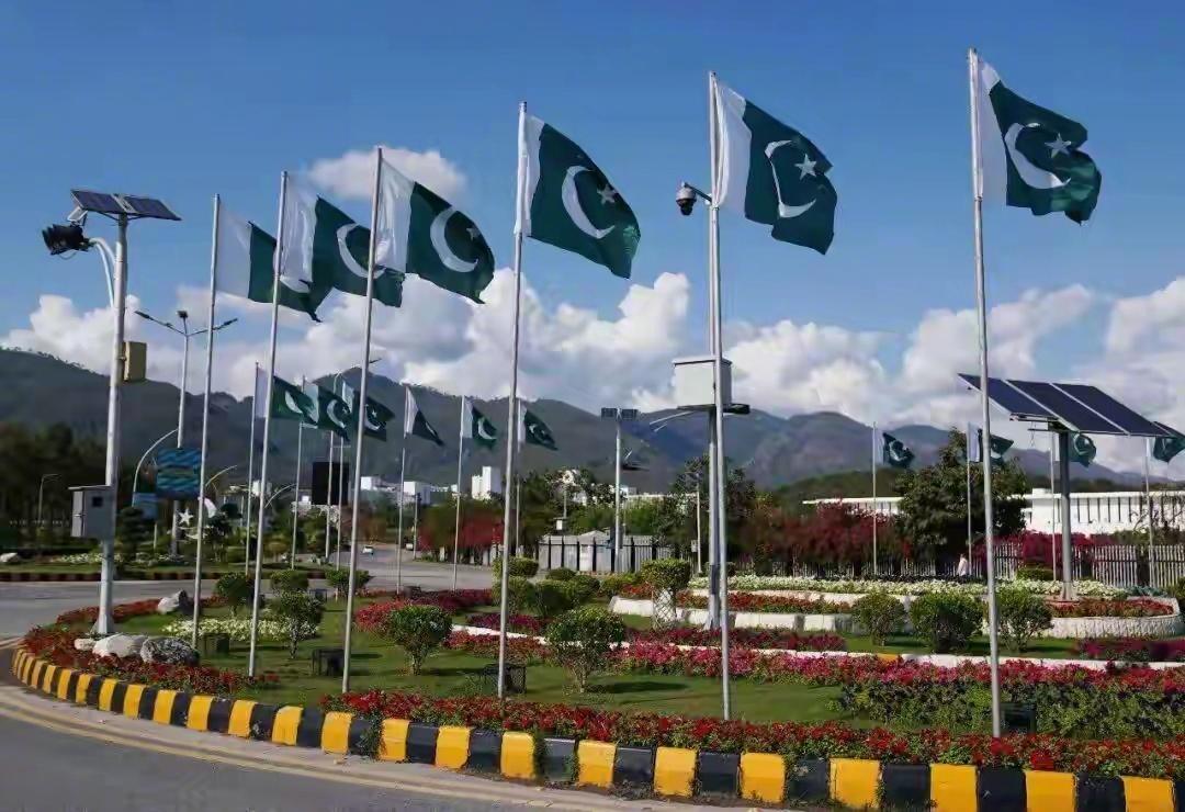 美国和伊朗如果能在巴基斯坦谈判成功的话，伊朗将成为中东小霸王，巴基斯坦将成为南亚