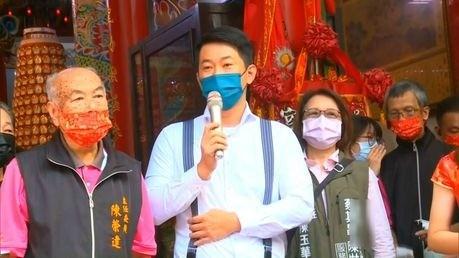 解决台湾问题又有了新的思路，既不与你搞和平谈判，也不直接武力统一，而是让台湾台独