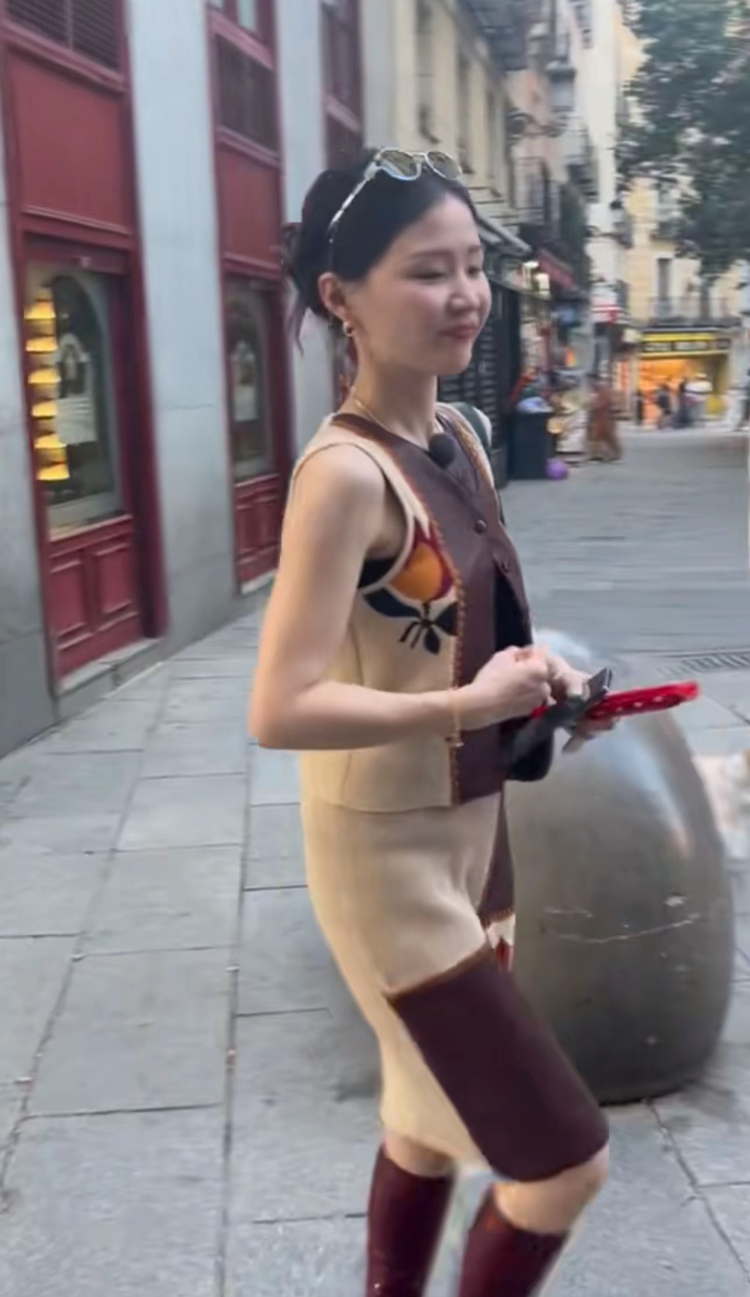 金靖：不要怀疑任何一张能能进娱乐圈的脸 ​​​