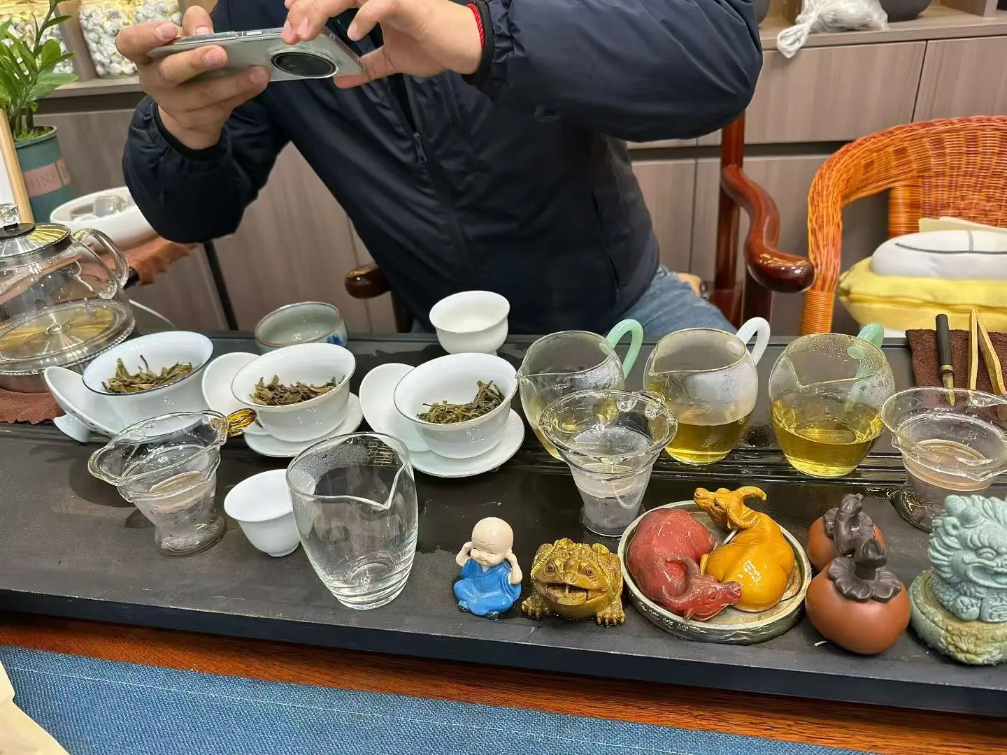 知音不在千杯酒 一盏空茶也醉人