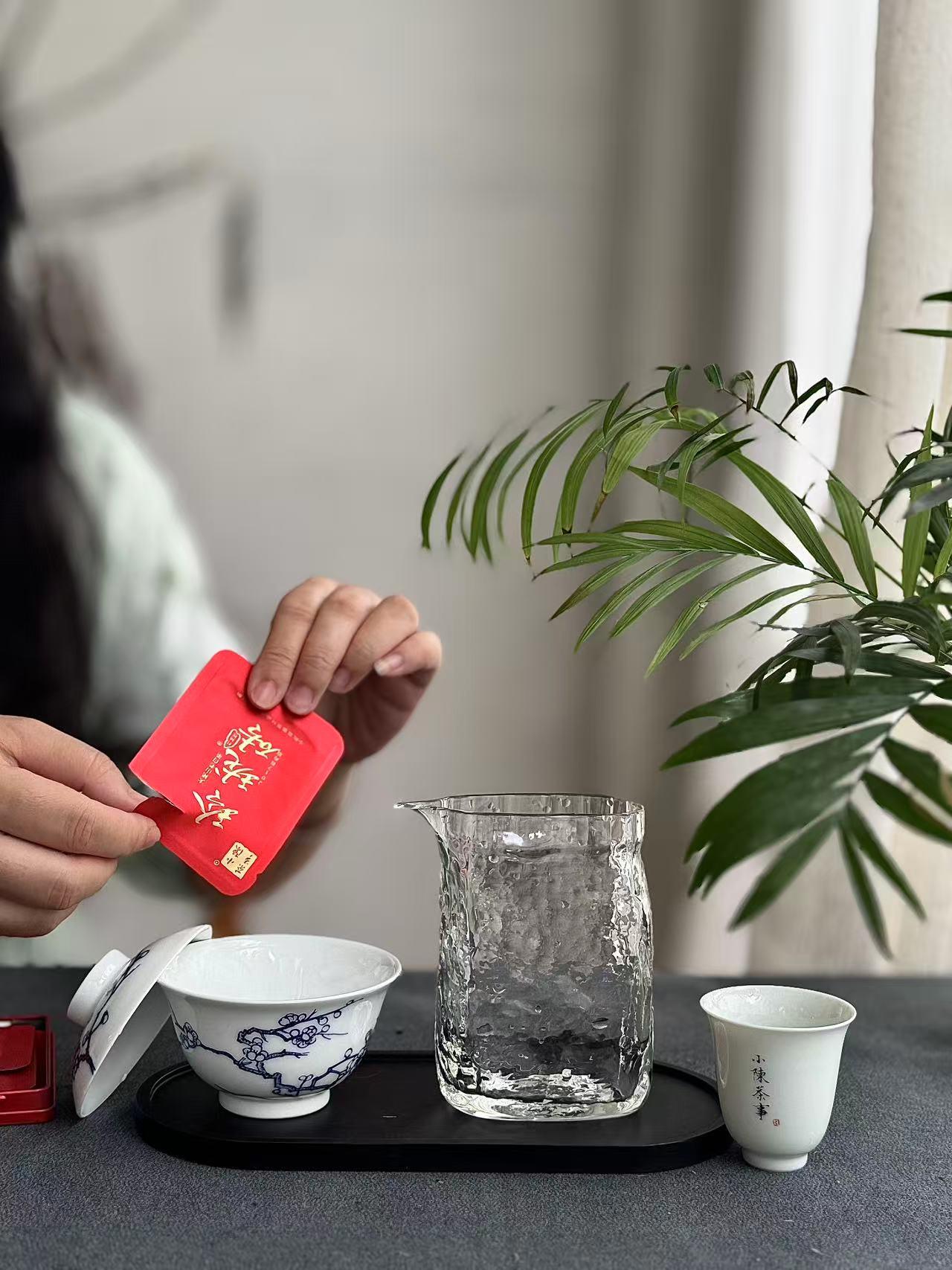 中秋送茶，6类人群对应什么茶，一次说清
快到中秋了，想要买点茶叶送人，但不知道买