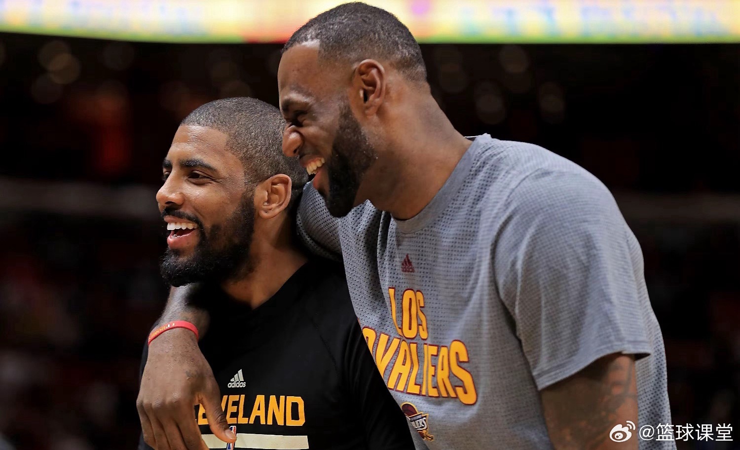 他们上一次打进总决赛的年纪哈登，22岁，今年36岁威少，23岁，今年37岁欧文，