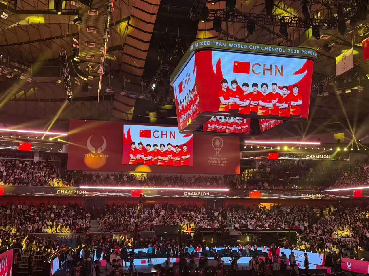 这次中国队踩着日本队的尸体夺冠，真的是大快人心，比赛打的气势如虹，酣畅淋漓，只让