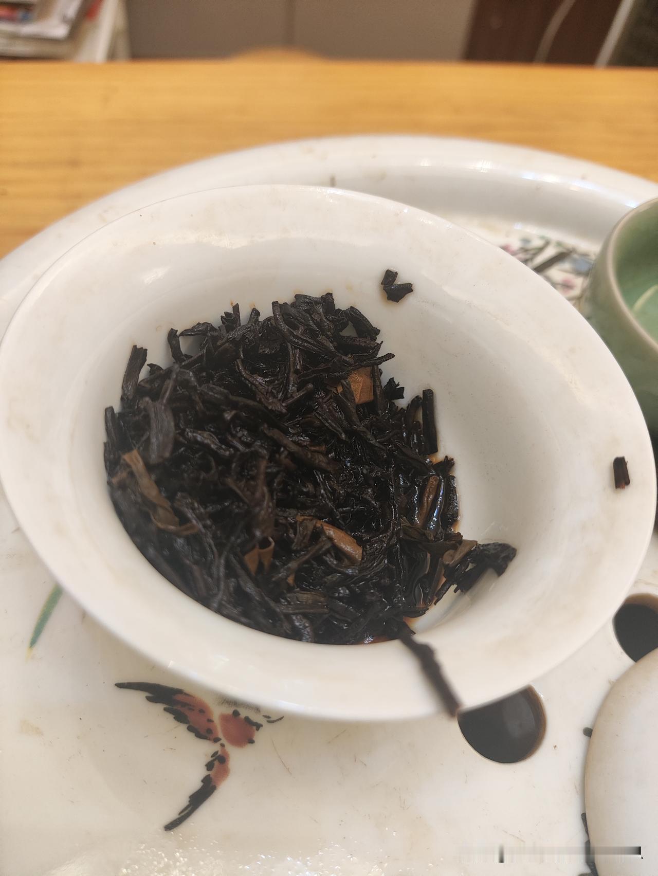 广西六堡茶
刮油哈哈哈哈还可以祛湿气
太赞了味道不错哦喝茶图片 喝茶照 品茶照 