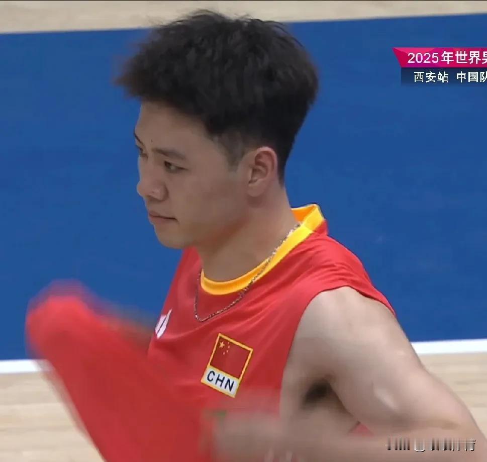 冷静看问题
中国男排零封塞尔维亚可喜可贺，大涨积分提振士气都是收获，不过此时此刻