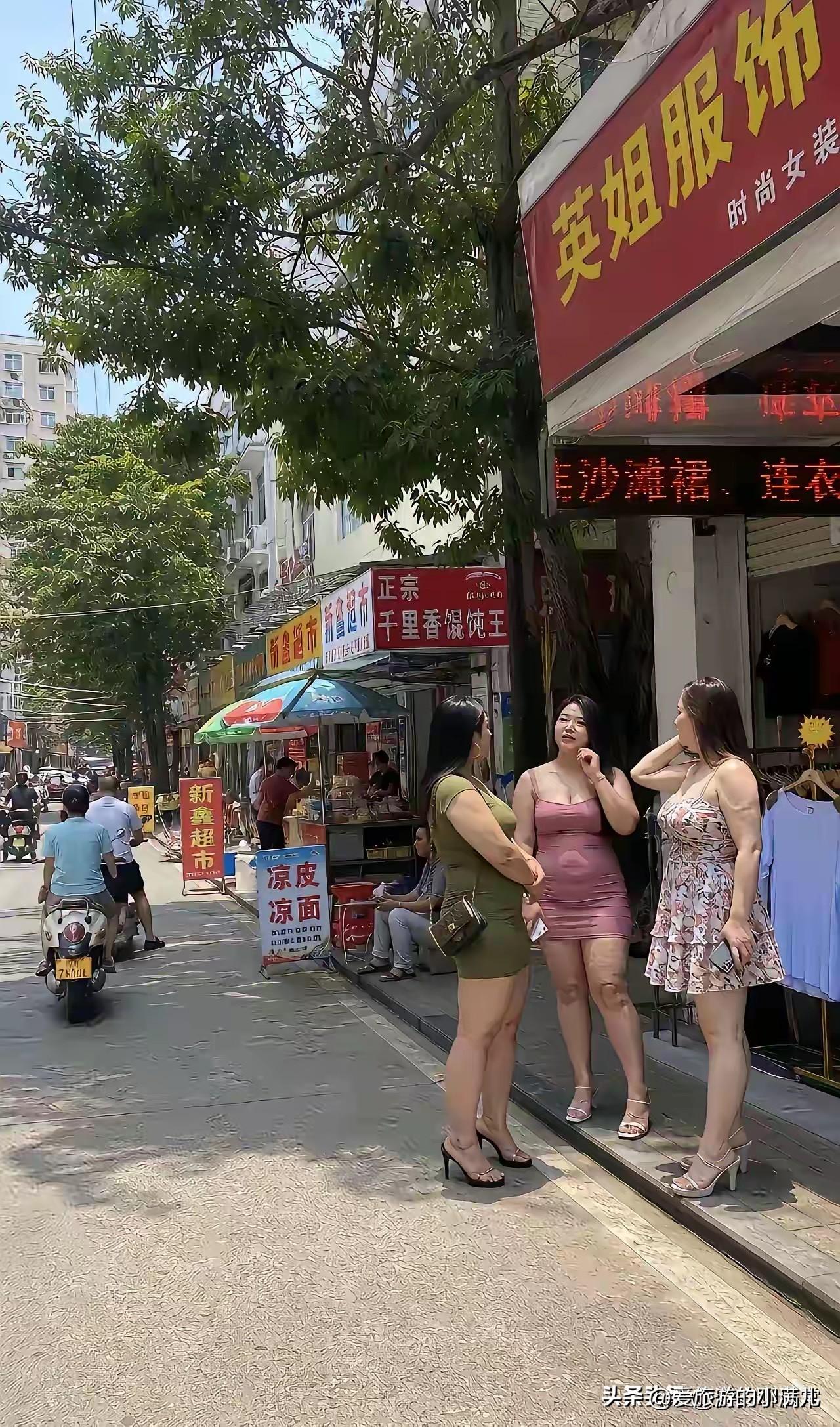 不懂就问，她们做啥工作的？