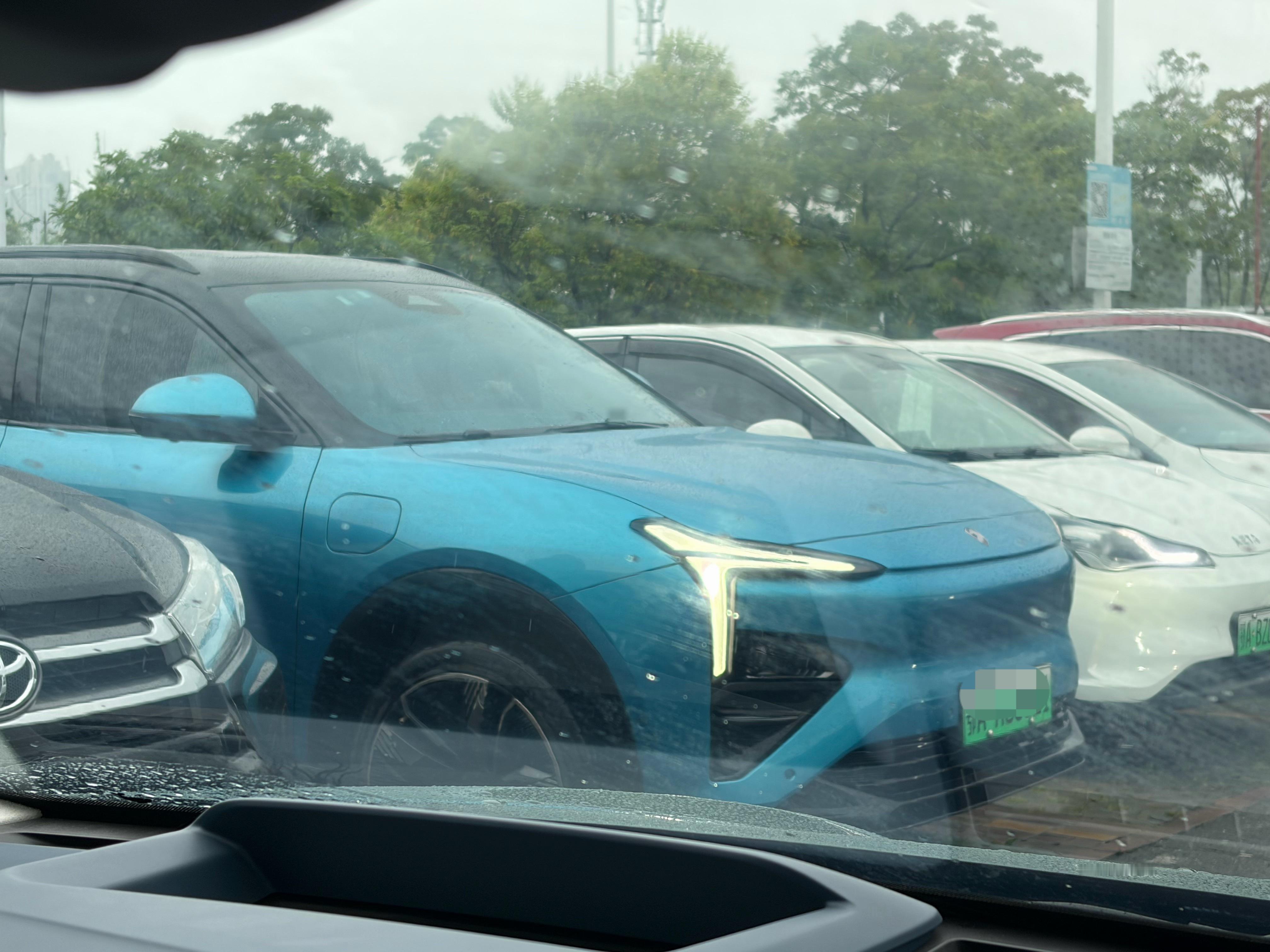 卧槽，这不是恒大汽车吗？