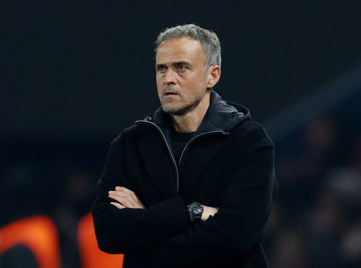 📢 曼联内部人士透露，路易斯·恩里克的名字正越来越多地被提及（作为永久主教练人