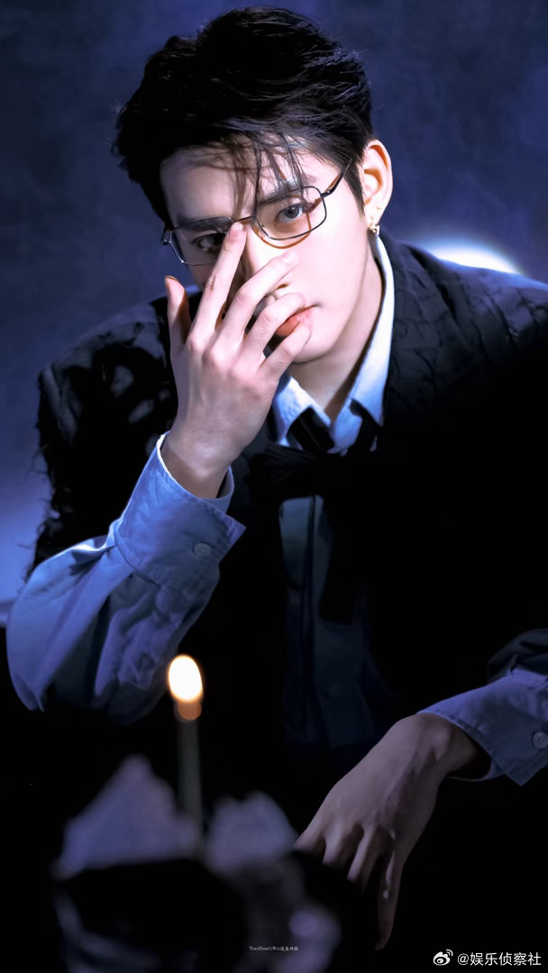 邓为本人也在闪闪发光～邓为孔雪儿 百妖谱