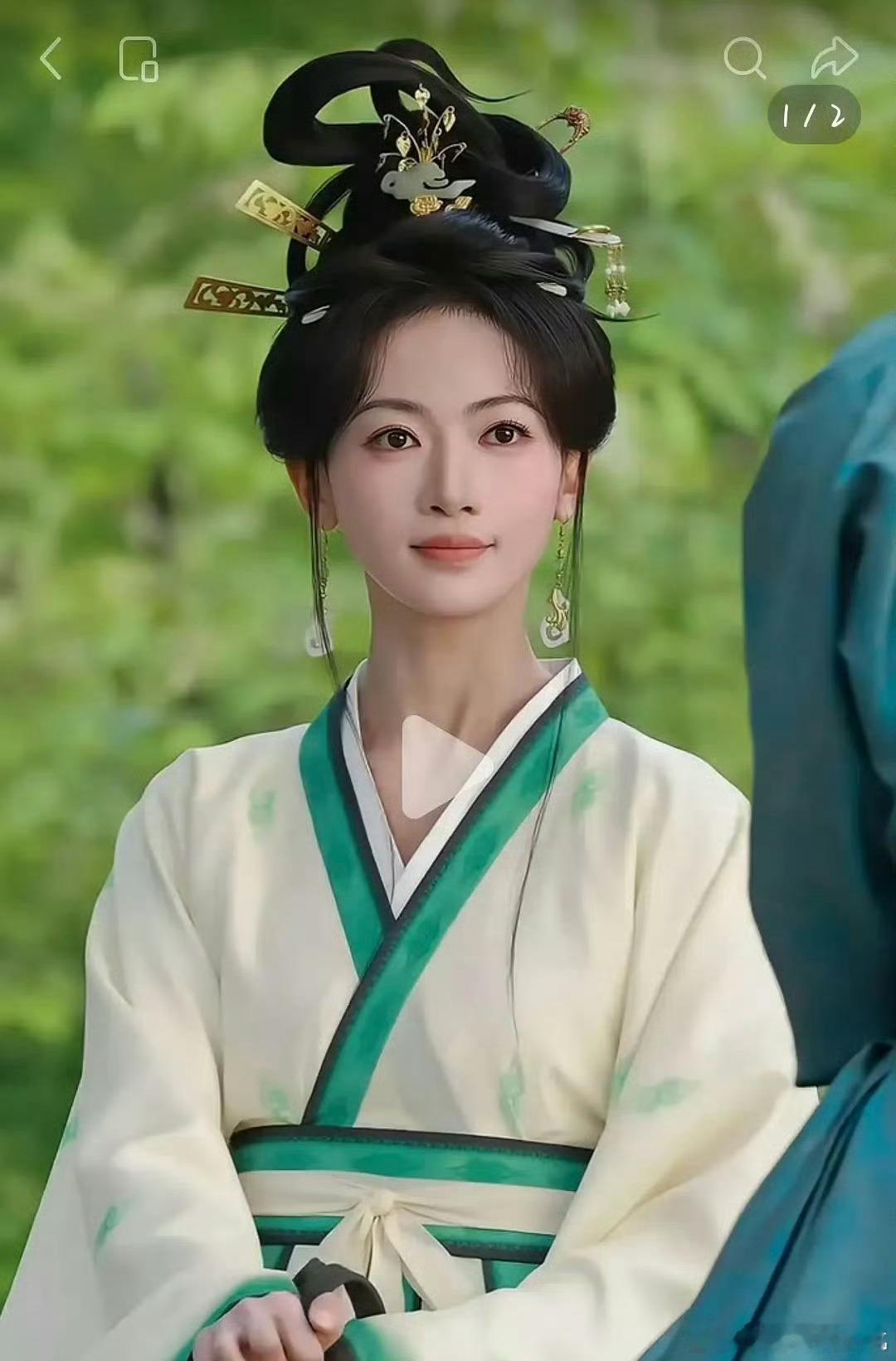 妈耶，吴谨言终于找到了适合她的古装妆造 