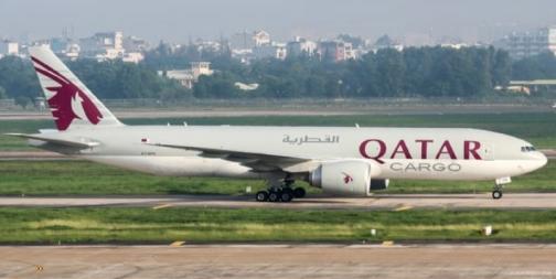 可能大家有一个问题，在上海参加F1比赛的赛车，如何运输到日本的铃鹿赛道呢？
其实