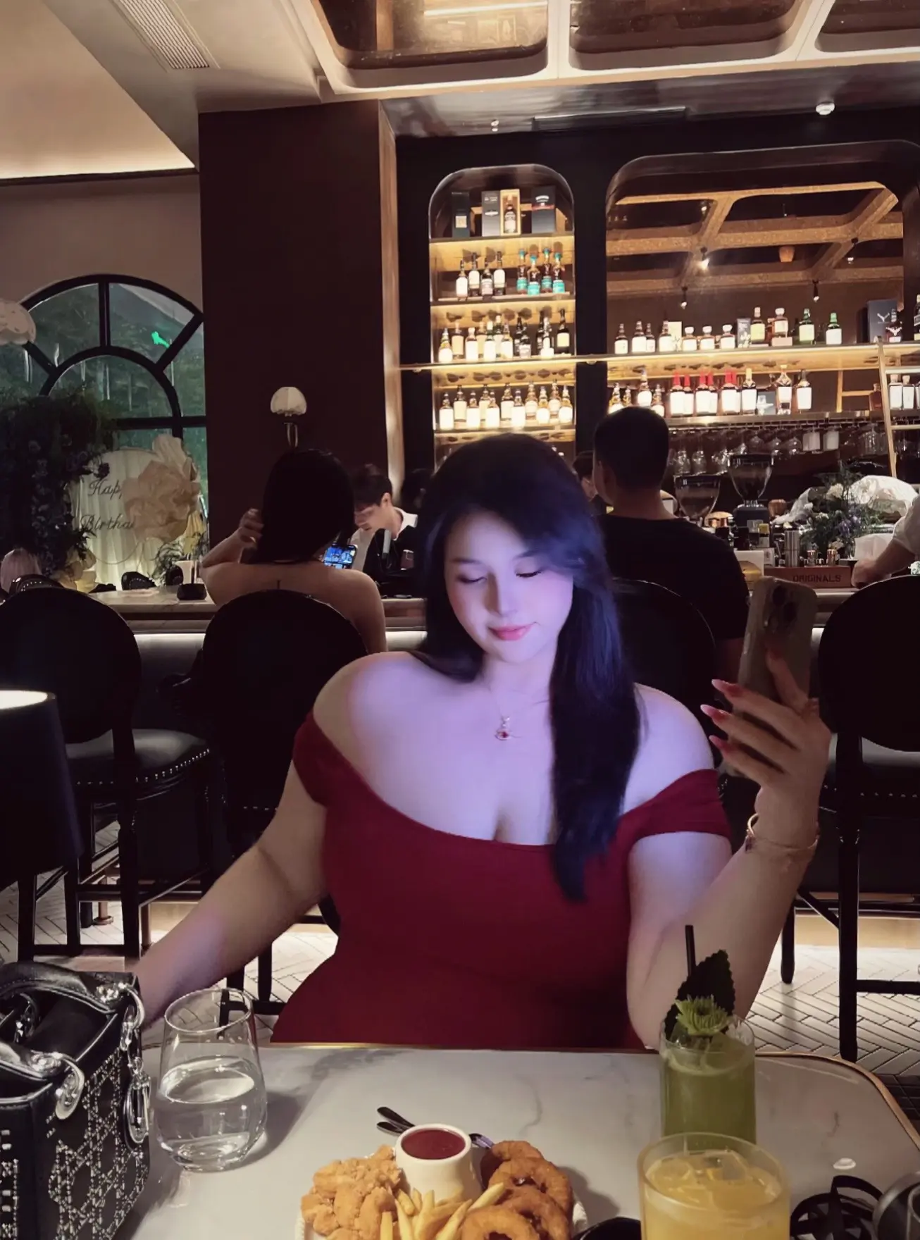 像我这样的女人 就是会有人前仆后继的来爱我