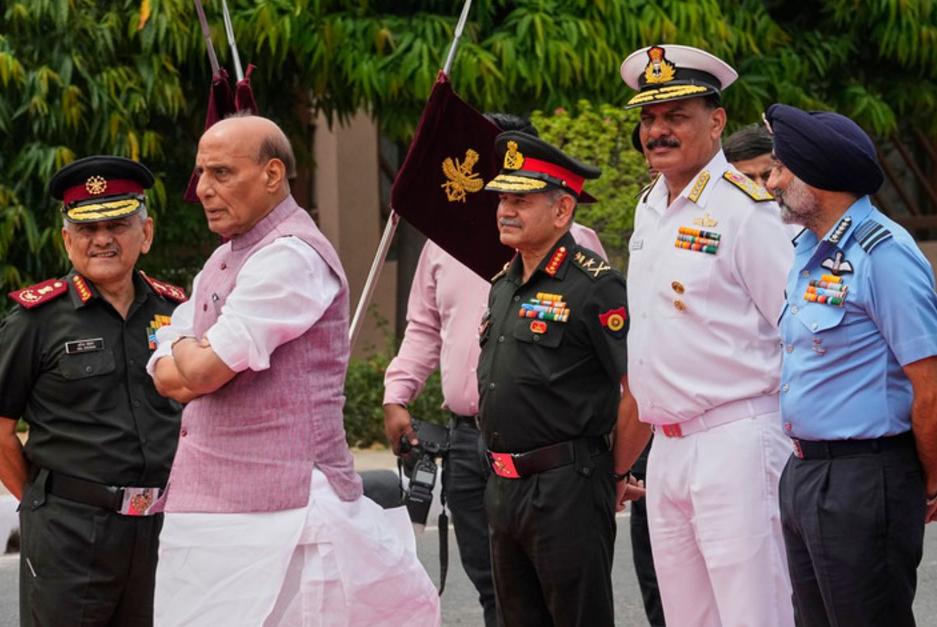 印度“最清洁城市”翻车！饮用水混厕所污水致10死1400人染病
 
连续八年蝉联