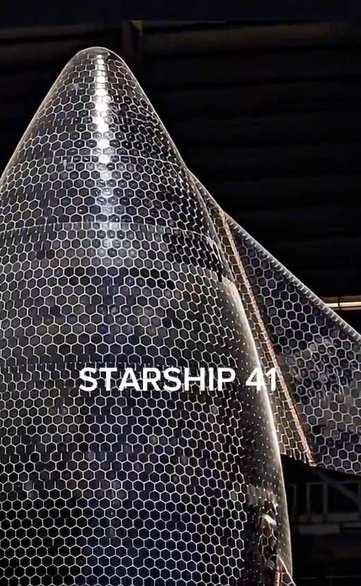 问马日报 · AskMusk Daily  2026年8月18日 星期二  过去