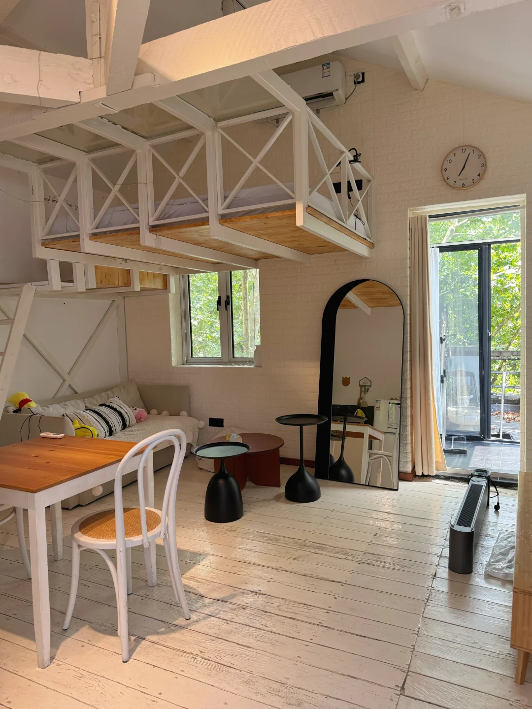 搬家中，谁来看看巨鹿路带露台小屋