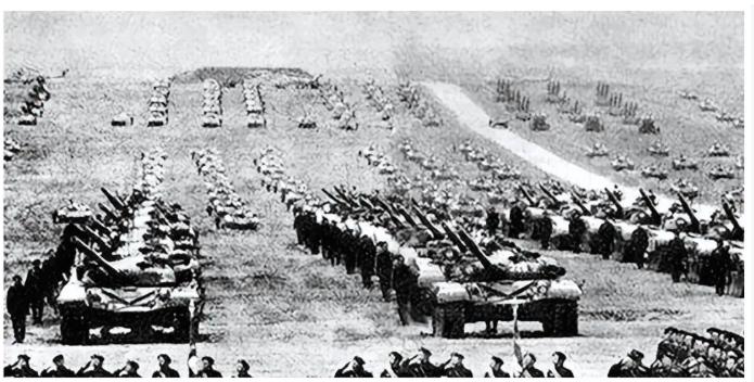 日本人为什么一而再，再而三的轻视中国？而俯首美国， 俄罗斯？
原因很简单，在历次