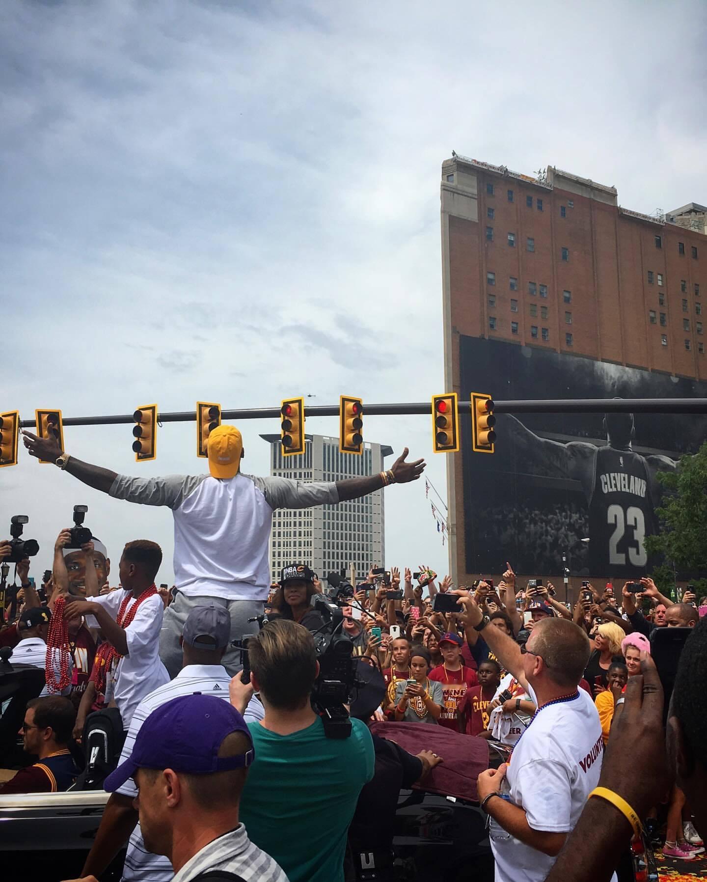 不要把网络上传播很火的价值&做法 当成正确的 应该追寻的目标 值得你借鉴的也许只