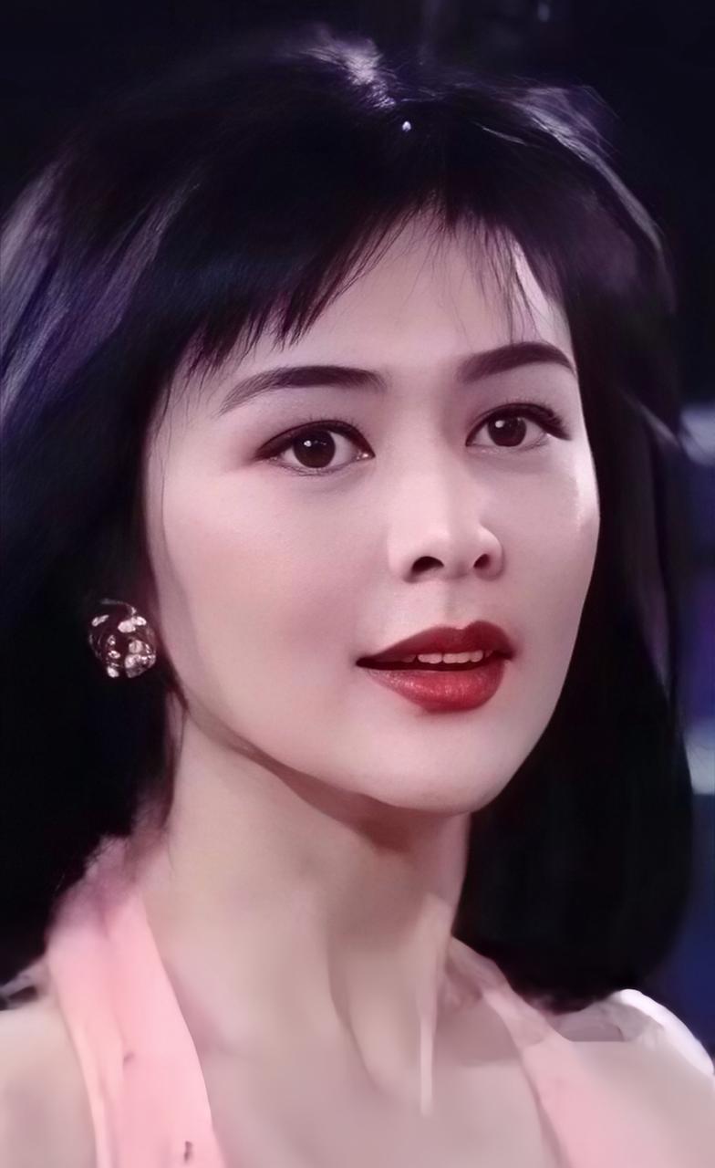 2019年，关之琳在节目上直言：“如果当年刘銮雄没有送我2套房子，我或许已经是刘