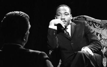 美国为何不担心自己国家发生革命？因为美国从建国开始就没打算给老百姓留造反的空子，