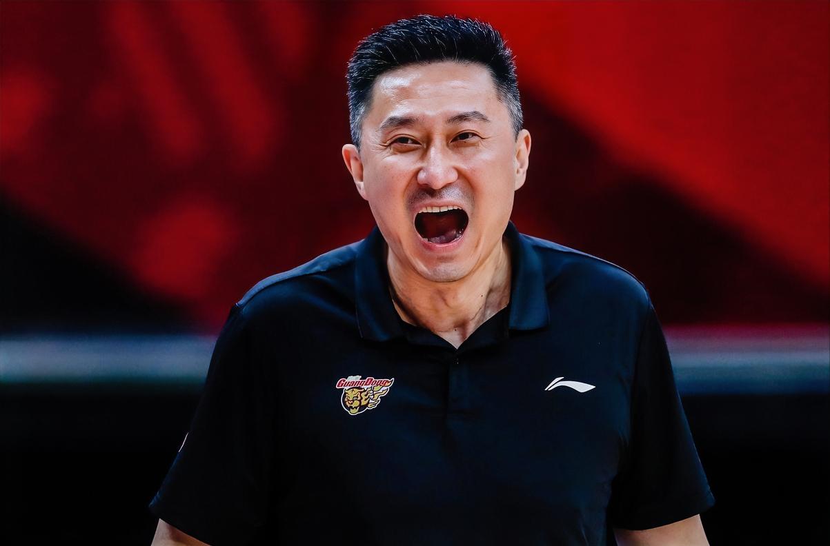 杜锋：朱总，你报价了NBA魔术队后卫奎因？
朱芳雨：对啊！不过人家还没做出决定呢
